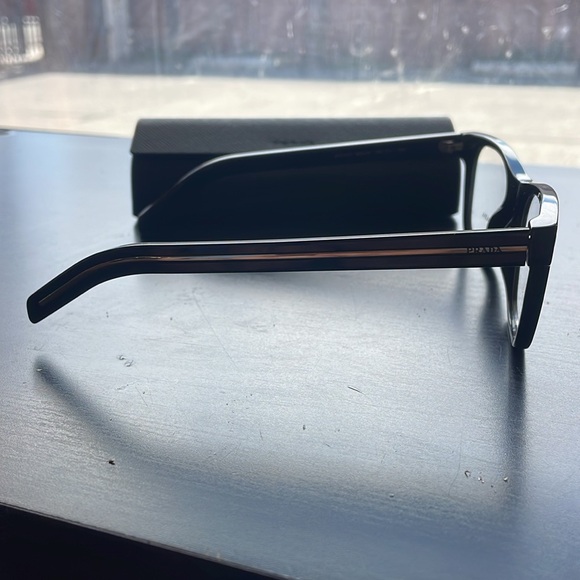 Prada authentic eyeglasses frame - Picture 3 of 5